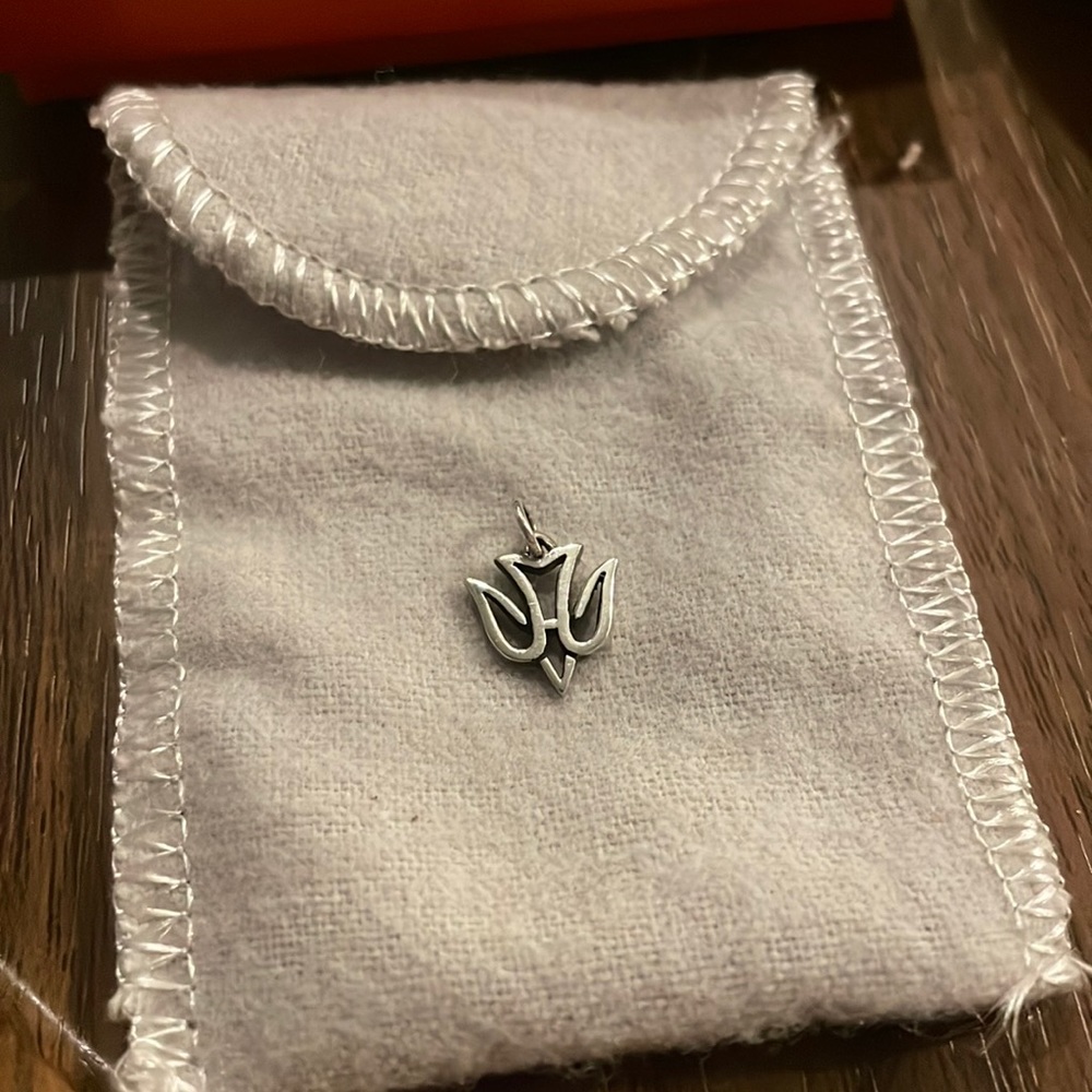 James Avery retired sterling silver descending dove charm